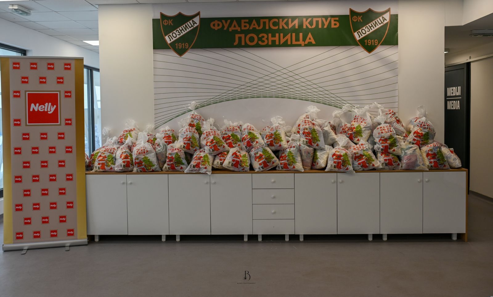 Kompanija Nelly obradovala najmlađe fudbalere FK Loznice